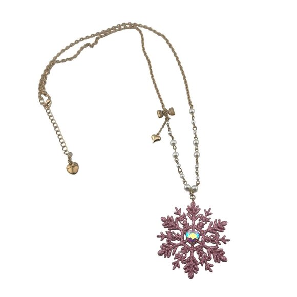 Betsey Johnson Snowflake Pendant Necklace With Pink Glitter & Heart Charm - Picture 5 of 6